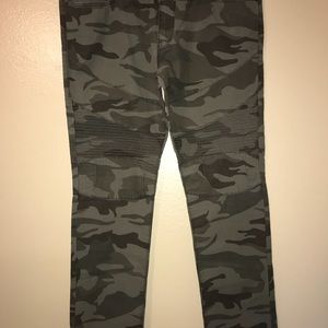 True Religions Jeans 6 Pair